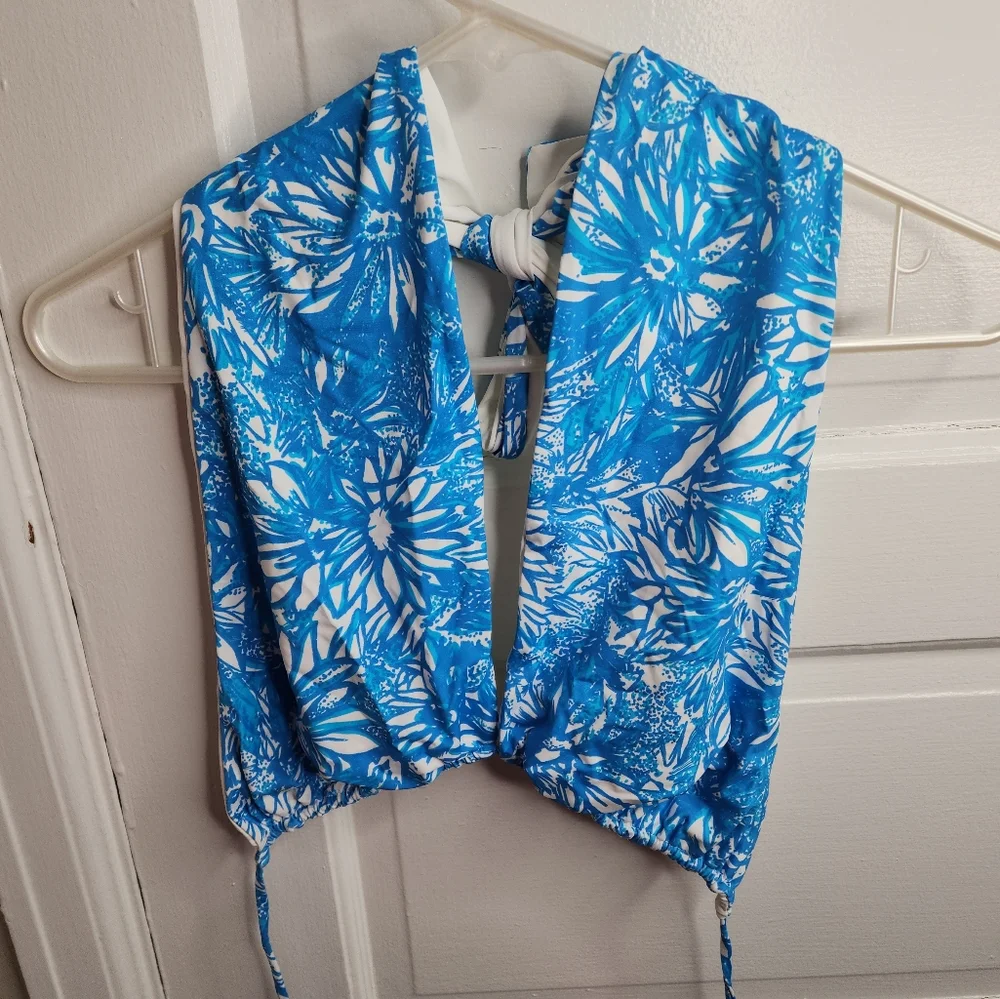 NEW Frankies bikinis Blue Floral Swim Top XXL